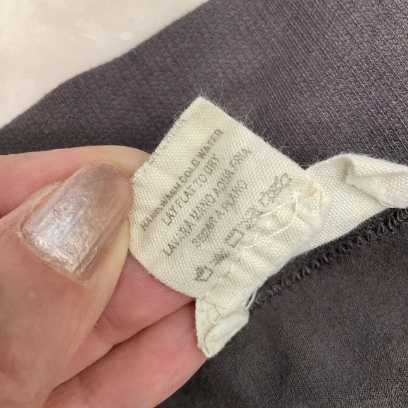 M. Rena Cropped Tummy Tuck Legging, Dark Gray, Ultra Comfortable, One Size - Picture 4 of 10